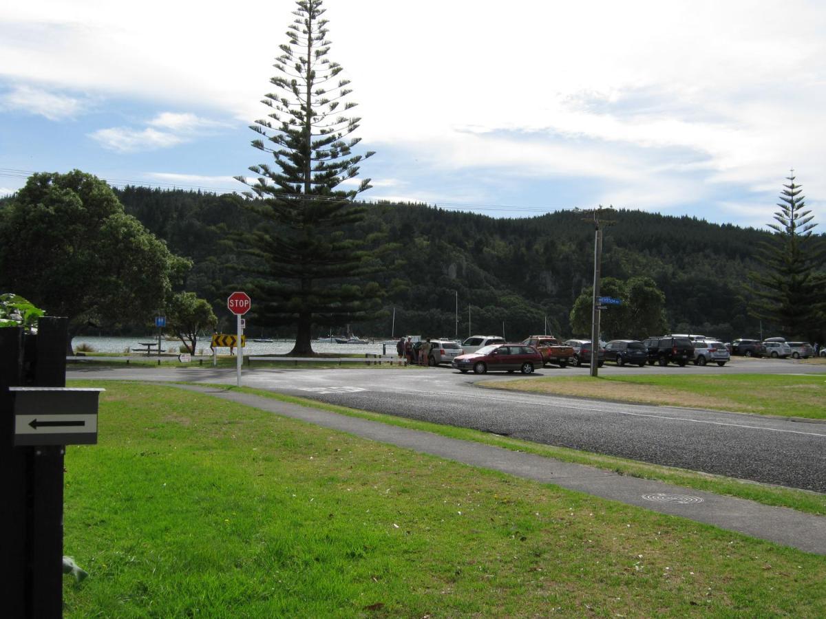 Harbour Inn Whangamata Buitenkant foto